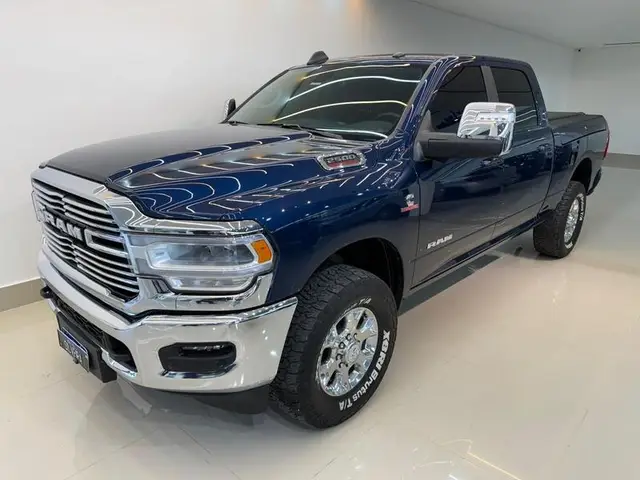 Carro Ram 2500 2023 Laramie 6.7 4X4