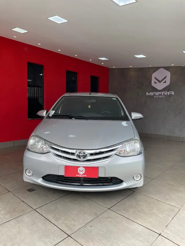 Carro Toyota Etios 2015 XLS 1.5 (Flex)