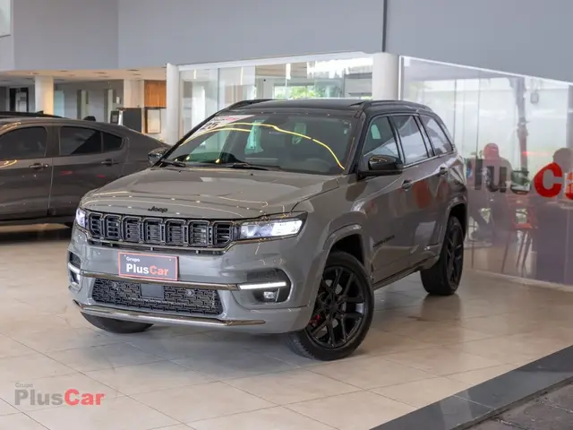 Carro Jeep Commander 2025 Blackhawk 2.0 Hurricane