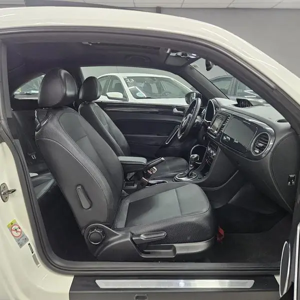 Carro Volkswagen Fusca 2013 2.0 R-Line TSI 16V Aut.