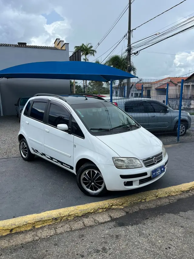 Carro Fiat Idea 2009 ELX 1.4 (Flex)