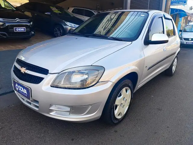 Carro Chevrolet Celta 2013 LT 1.0 (Flex)