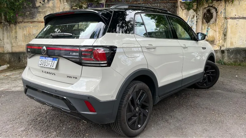 VW T-Cross Highline usado é bem equipado e confiável a preço de SUV 0km básico