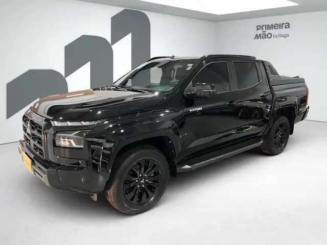 Carro Mitsubishi Triton 2025 Katana