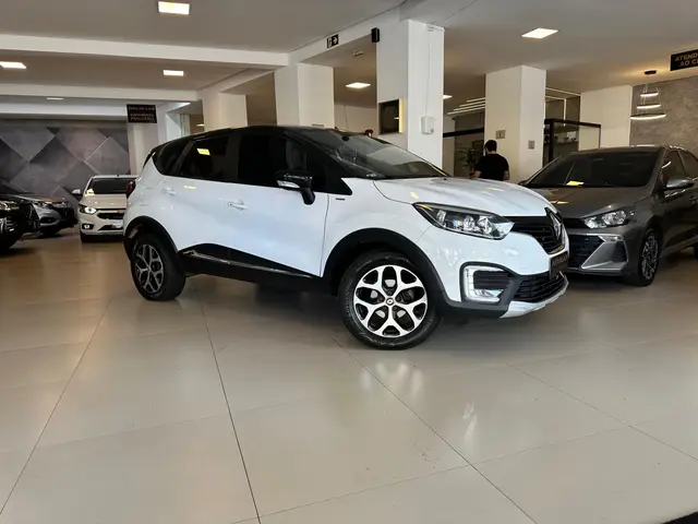 Carro Renault Captur 2021 BOSE 1.6 16v SCe CVT (Flex)