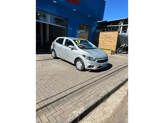 Carro Chevrolet Onix 2017 1.0 LT SPE/4