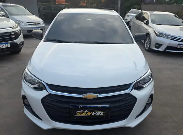 Carro Chevrolet Onix 2025 1.0