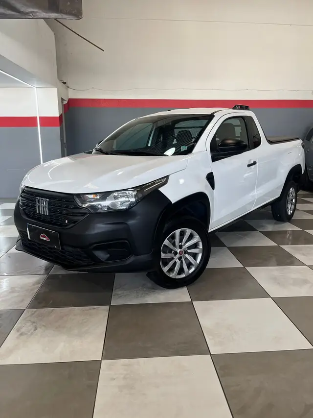 Carro Fiat Strada 2023 Endurance 1.4 Cabine Plus (Flex)