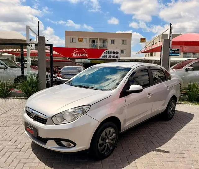 Carro Fiat Grand Siena 2016 Evo Attractive 1.4 8V (Flex)