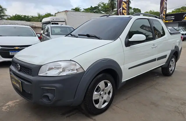 Carro Fiat Strada 2014 Working 1.4 (Flex) (Cabine Dupla)