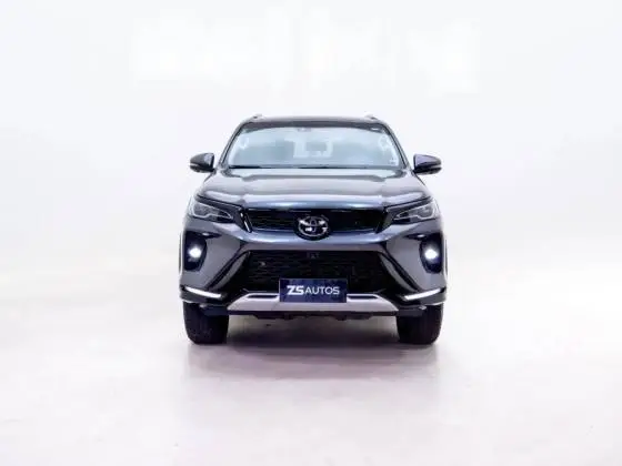 Carro Toyota SW4 2024 SRX 2.8 Turbodiesel 4x4 (Aut.) (7 Lugares)