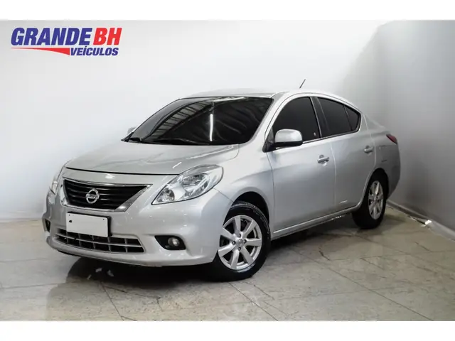Carro Nissan Versa 2013 1.6 16V SL (Flex)