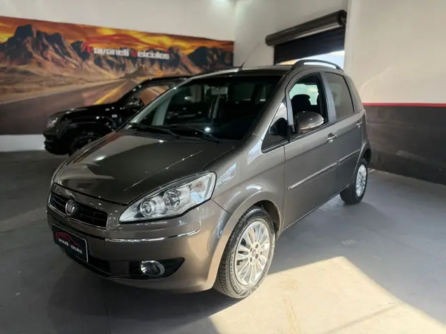 Carro Fiat Idea 2011 Essence 1.6 16V E.TorQ (Flex)