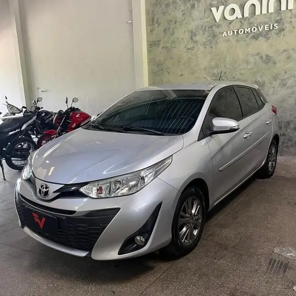 Carro Toyota Yaris 2020 1.3 XL Plus Tech CVT (Flex)
