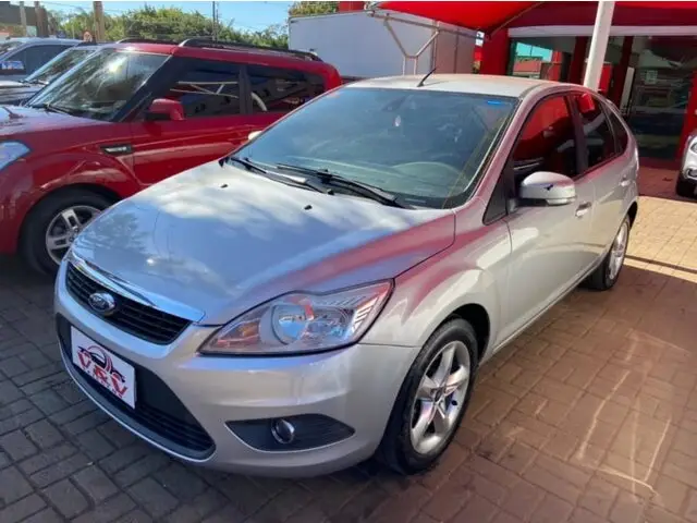 Ford Focus Hatch GLX 2.0 16V (Flex)