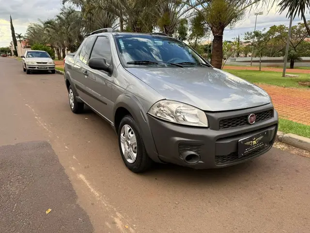 Carro Fiat Strada 2014 Working 1.4 (Flex) (Cabine Dupla)