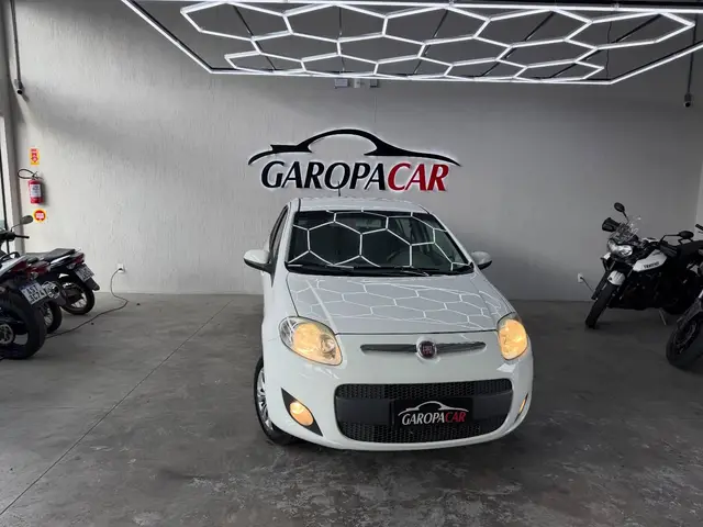 Carro Fiat Palio 2015 Attractive 1.4 Evo (Flex)