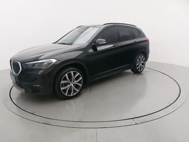 Carro BMW X1 2022 sDrive20i 2.0 Turbo (Aut.)