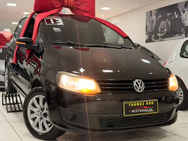 Carro Volkswagen Fox 2013 1.0 VHT (Flex) 4p