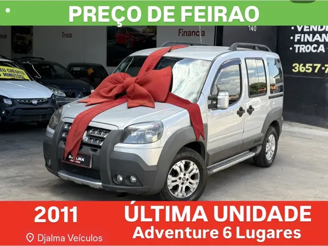 Carro Fiat Doblò 2011 Adventure Locker 1.8 16V (Flex)