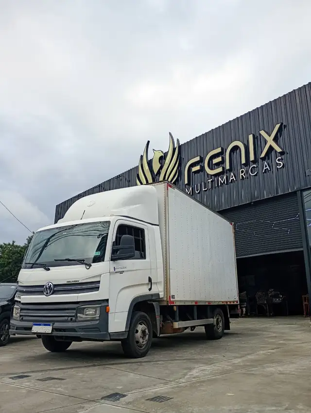 Caminhão Volkswagen Express 2021 DRC 4X2 2p (diesel) (E5)