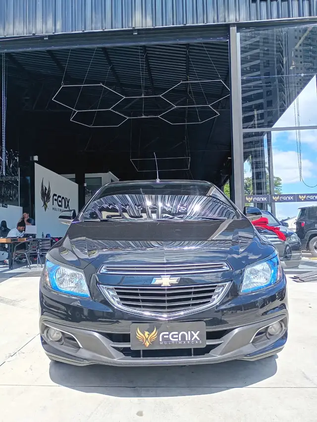 Carro Chevrolet Onix 2013 1.4 LTZ SPE/4