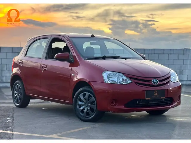 Carro Toyota Etios 2017 XS 1.5 (Aut) (Flex)