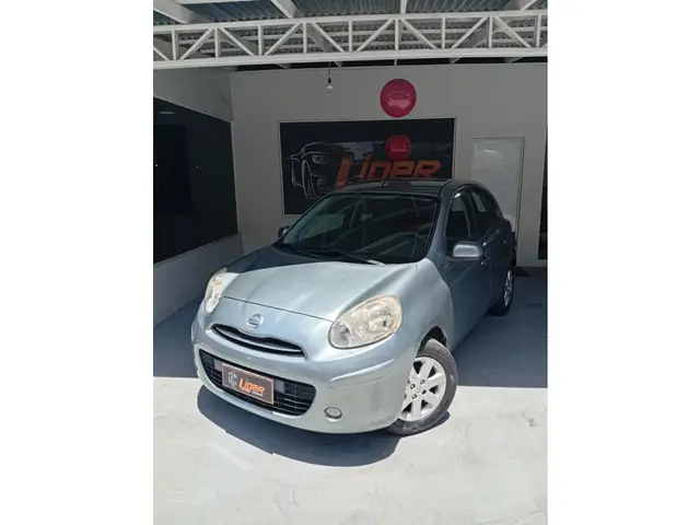 Carro Nissan March 2013 1.0 16V (Flex)