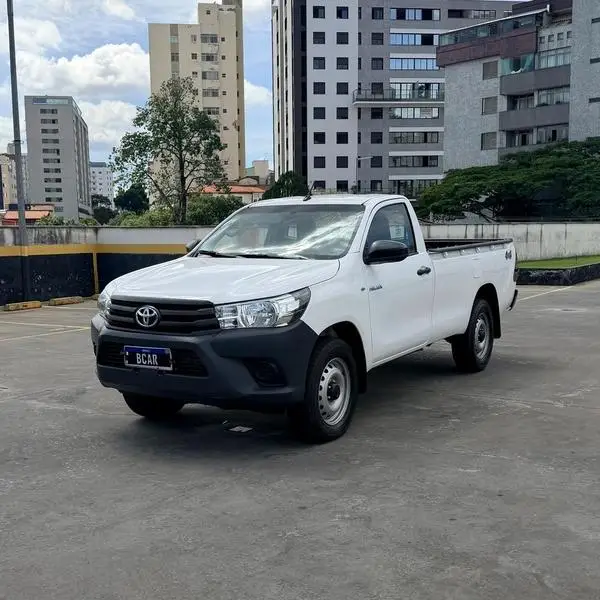 Carro Toyota Hilux Cabine Simples 2021 2.8 TDI CS 4x4