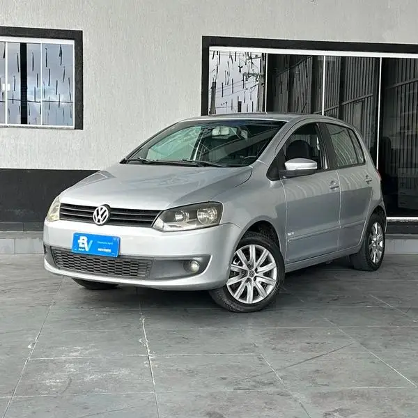Carro Volkswagen Fox 2013 1.0 VHT (Flex) 4p