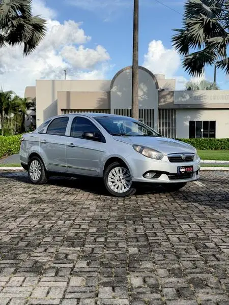 Carro Fiat Grand Siena 2014 Essence 1.6 16V (Flex)
