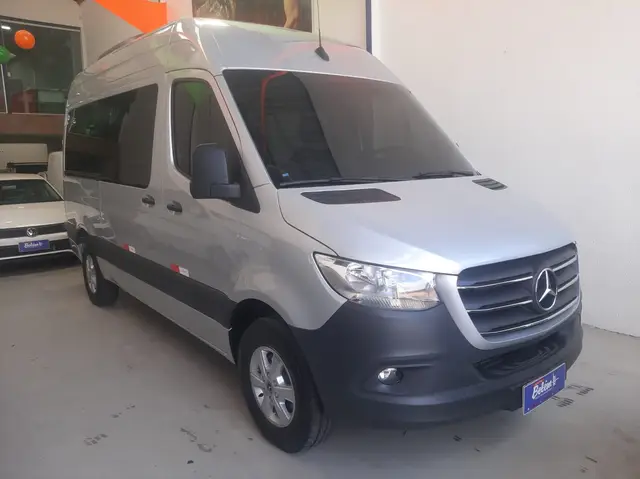 Carro Mercedes-Benz Sprinter 2025 417 VAN L.T.A. 10L Diesel (E6)