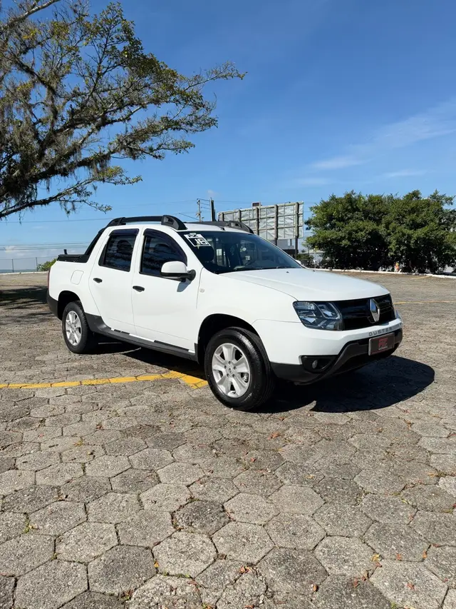 Carro Renault Duster Oroch 2016 1.6 16V SCe Expression (Flex)