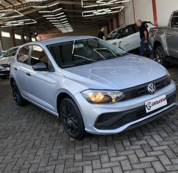 Carro Volkswagen Polo 2024 Track 1.0 Flex 12V 5p