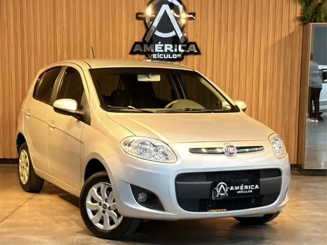 Carro Fiat Palio Weekend 2013 Attractive 1.4 8V (Flex)
