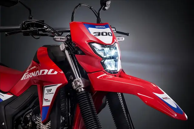 Moto Honda XR 300L 2026 Tornado Special