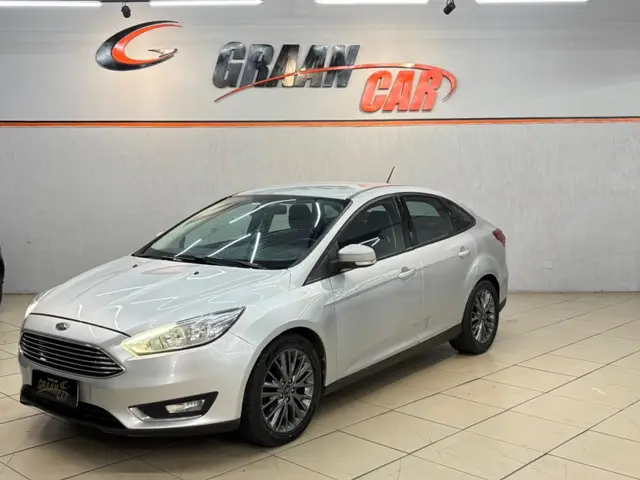 Carro Ford Focus Sedan 2018 SE 2.0 PowerShift
