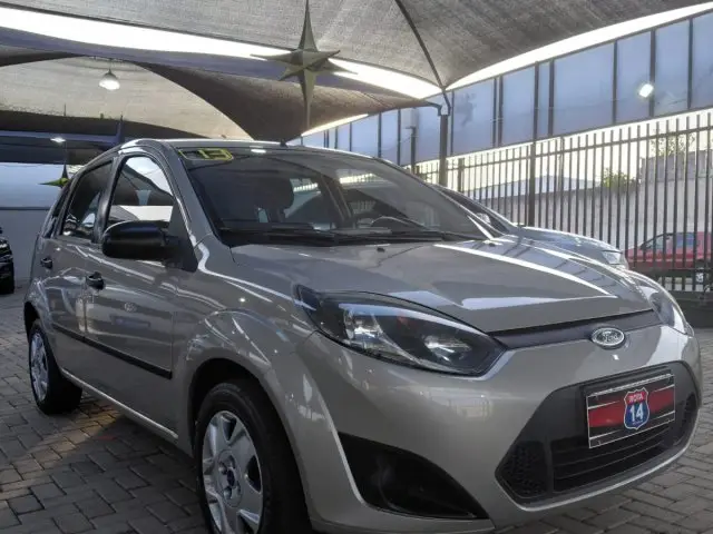 Carro Ford Fiesta Hatch 2013 Rocam 1.0 (Flex)