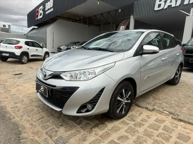 Carro Toyota Yaris Sedan 2019 1.5 XS CVT (Flex)