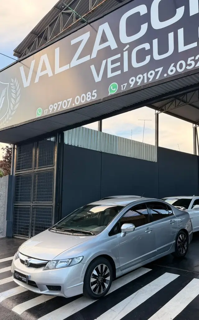 Carro Honda Civic 2010 New  LXL 1.8 16V i-VTEC (Flex)