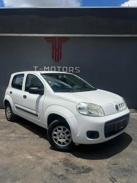 Carro Fiat Uno 2015 Vivace 1.0 8V (Flex) 4p