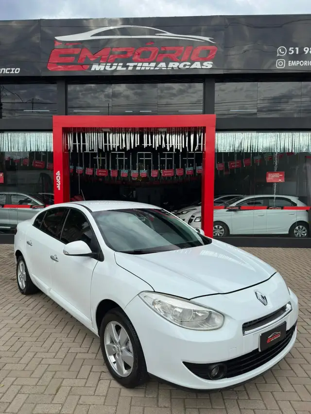 Carro Renault Fluence 2014 2.0 16V Dynamique (Flex)
