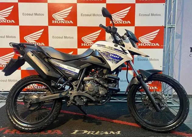 Moto Yamaha XTZ 150 Crosser 2015 ED