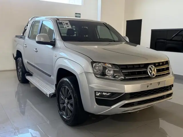 Carro Volkswagen Amarok 2018 2.0 SE 4x4 TDi (Cab Dupla)