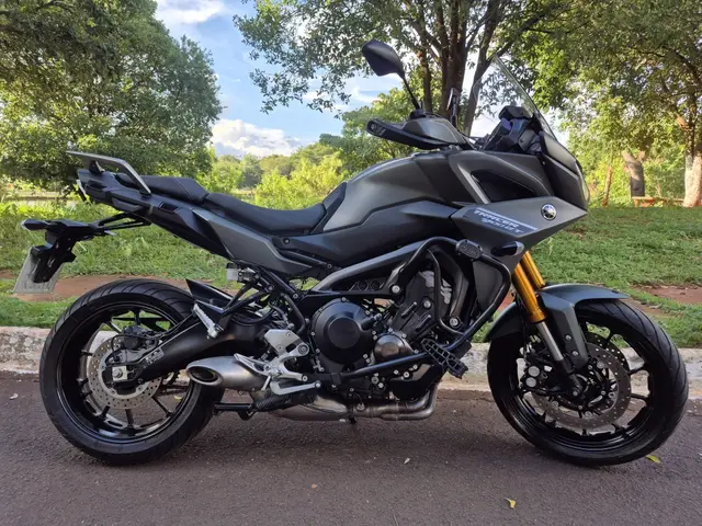 Moto Yamaha MT-09  2024 Tracer 900 GT