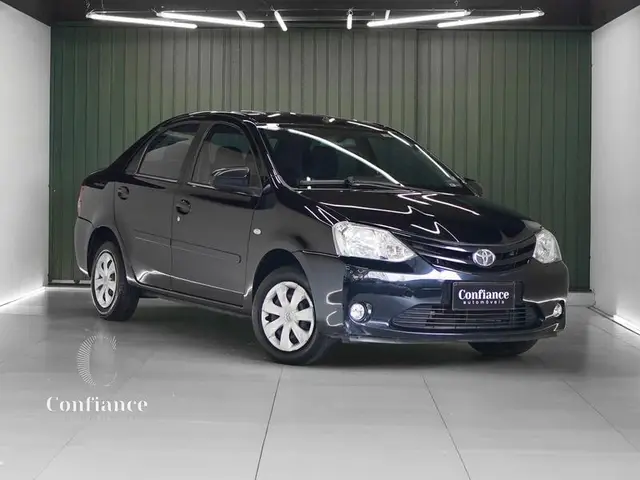 Carro Toyota Etios Sedan 2015 X 1.5 (Flex)