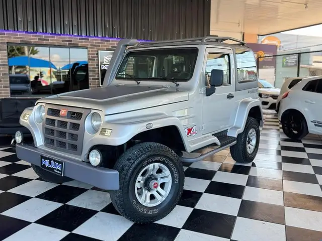 Carro Troller T4 2010 4X4 3.0