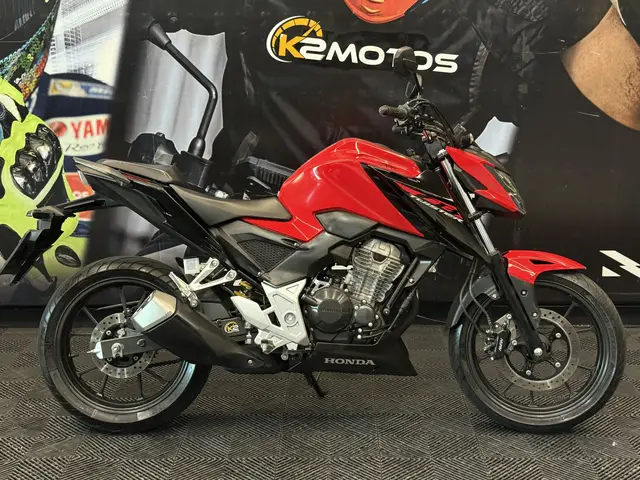 Moto Honda CB 300F Twister 2024 (CBS)