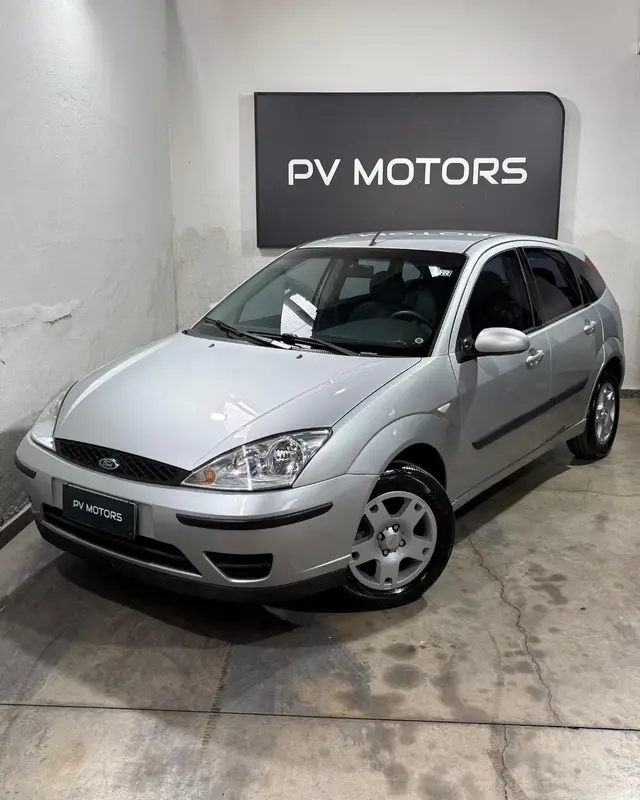 Carro Ford Focus Hatch 2008 GLX 2.0 16V Duratec