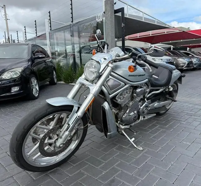 Moto Harley-Davidson V Rod Custom 2012 V Rod 10th Anniversary Edition